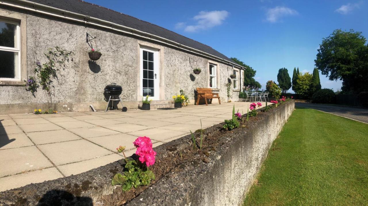 Ballyconnelly Cottages, Galgorm Area Cullybackey Bagian luar foto