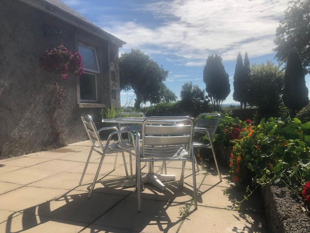Ballyconnelly Cottages, Galgorm Area Cullybackey Bagian luar foto